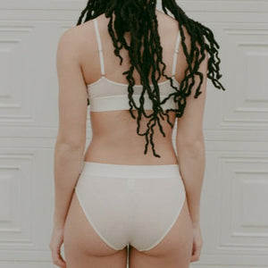 ＜SALE＞Baserange Soft Bra Bamboo Undyed