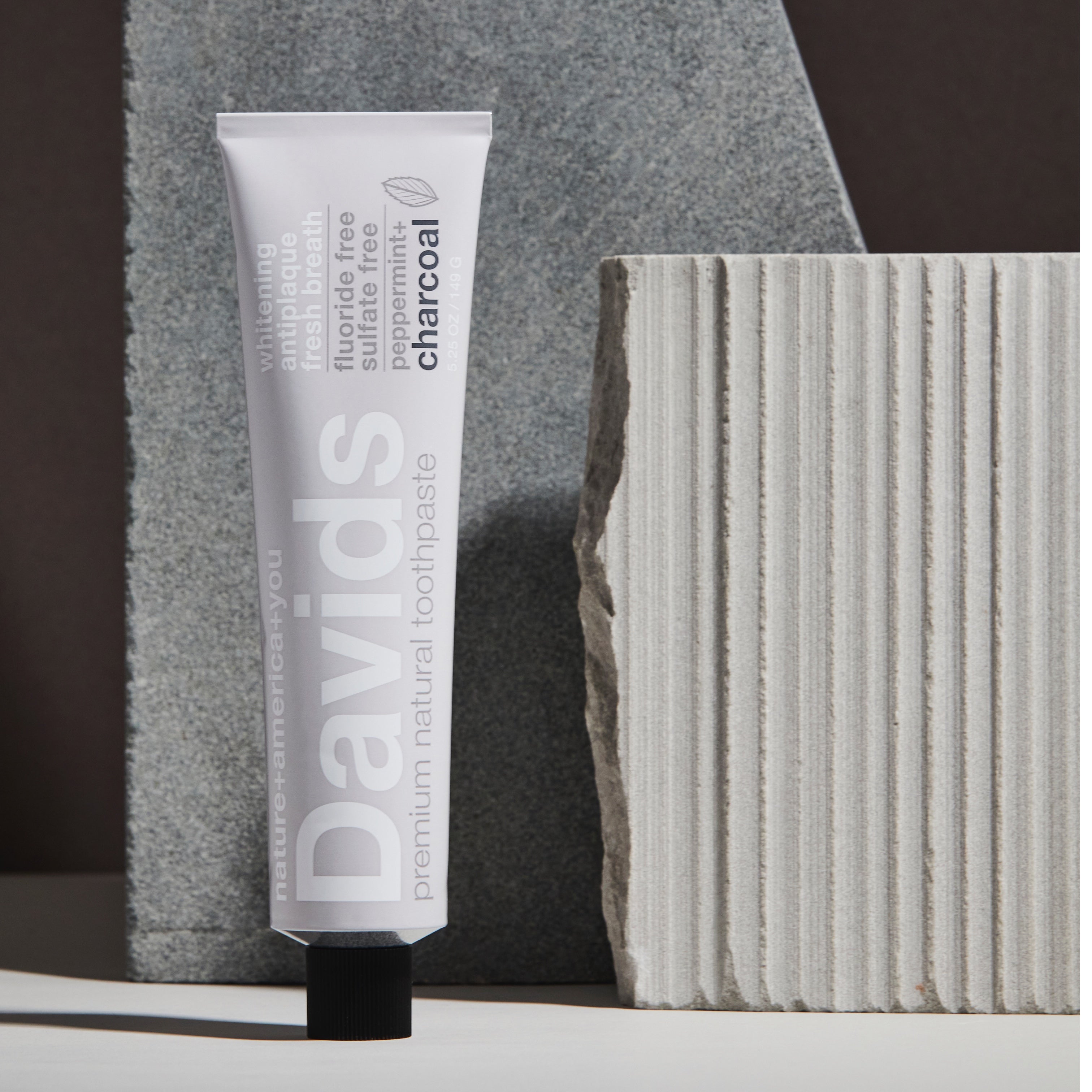 Davids Whitening Toothpaste (Charcoal)