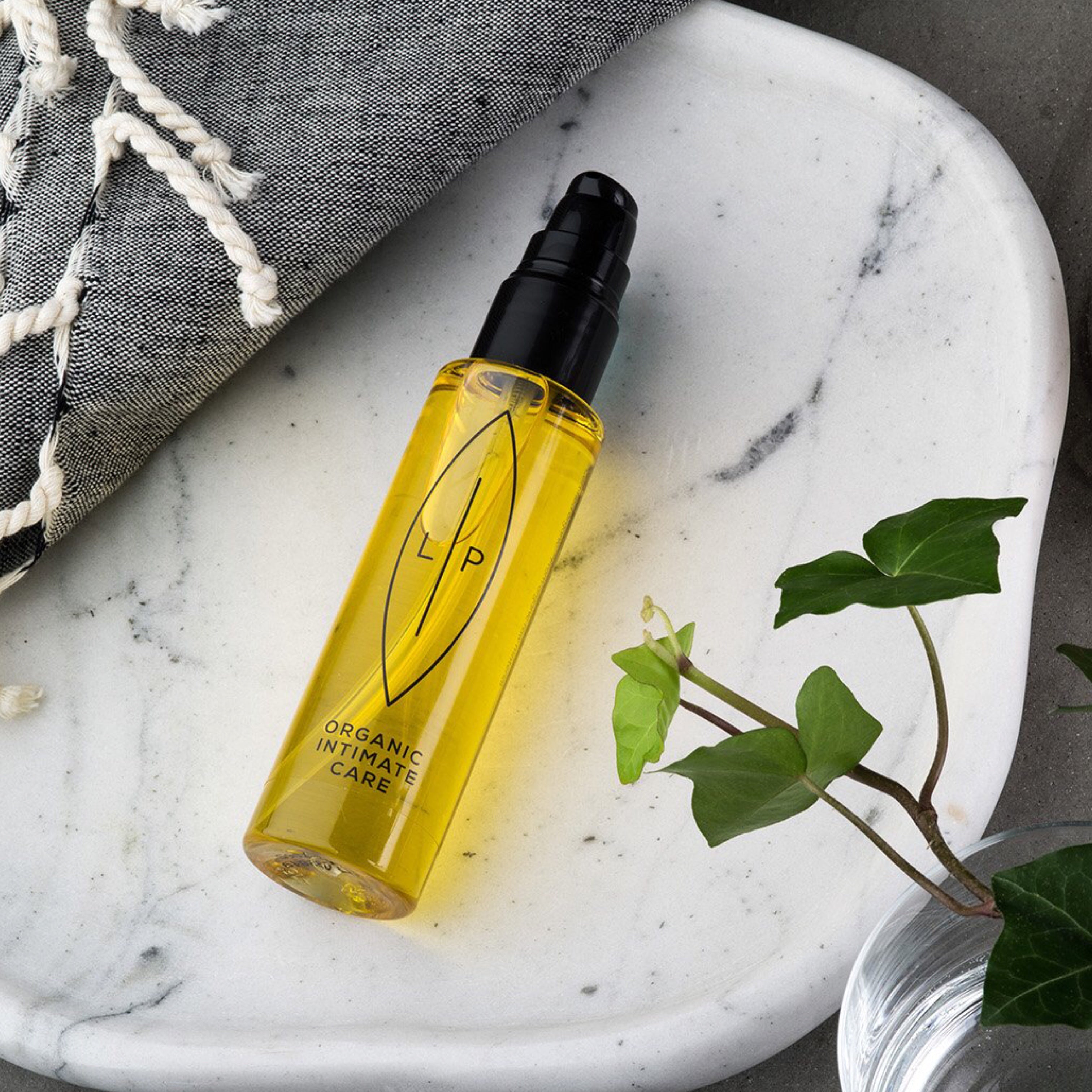 Lip Intimate Care Cleansing Moisturizing Oil
